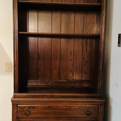 Ethan Allen Bookshelf With Drawers