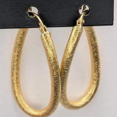 Pair Of 14K Gold Textured Hoop Earrings 