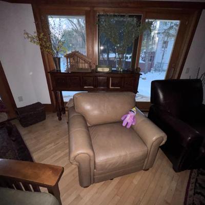 Sale Photo Thumbnail #3