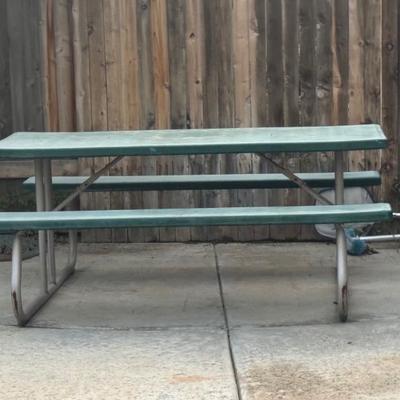 Sale Photo Thumbnail #121: Foldable picnic table 