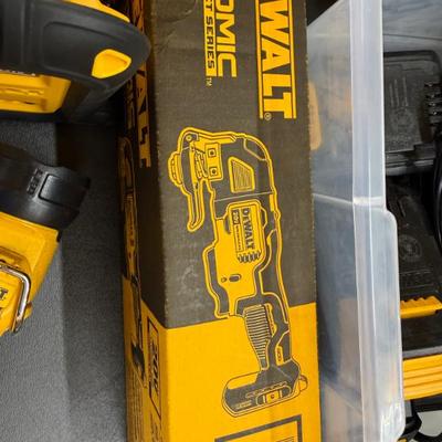 Sale Photo Thumbnail #417