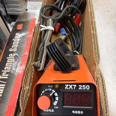 Sale Photo Thumbnail #414