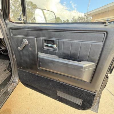 Sale Photo Thumbnail #78