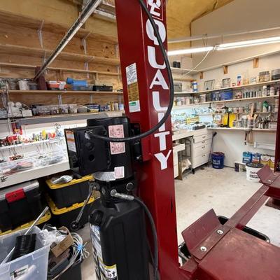 Sale Photo Thumbnail #146