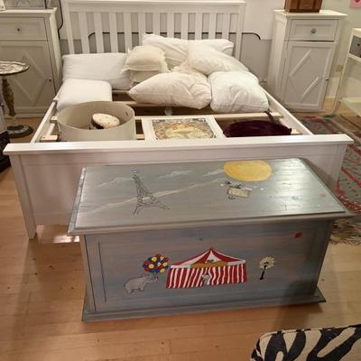 Sale Photo Thumbnail #97