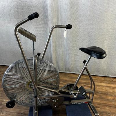 Sale Photo Thumbnail #333