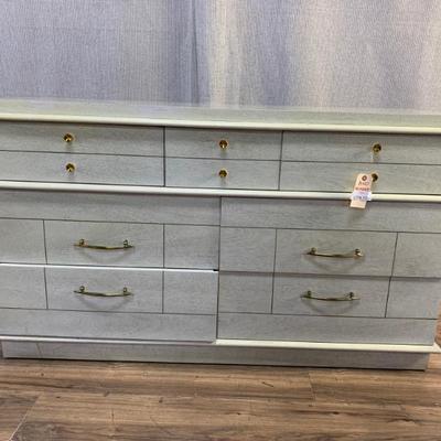 Sale Photo Thumbnail #193