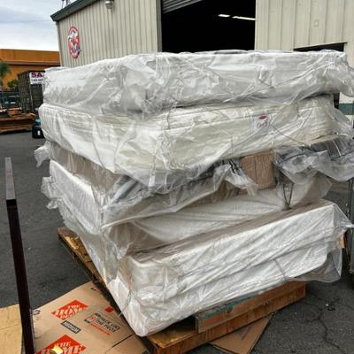 Sale Photo Thumbnail #451