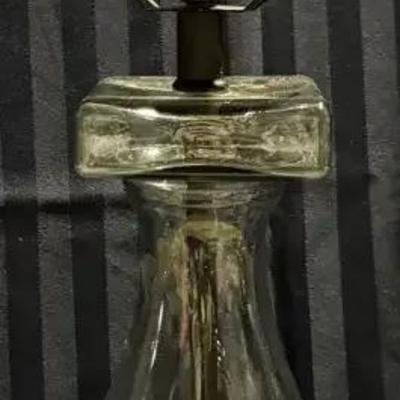 Vintage Clear Glass Table Lamp with Metal Harp – Traditional Style