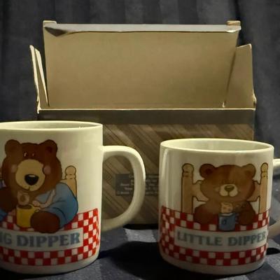 Avon “Big Dipper / Little Dipper” Bear Coffee Mug Set – Avon Gift Collection, With Box