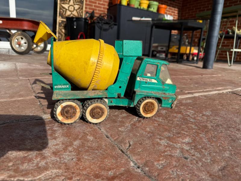 Sale Photo Thumbnail #274