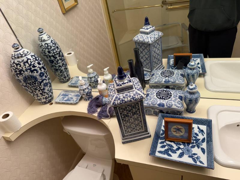 Sale Photo Thumbnail #268