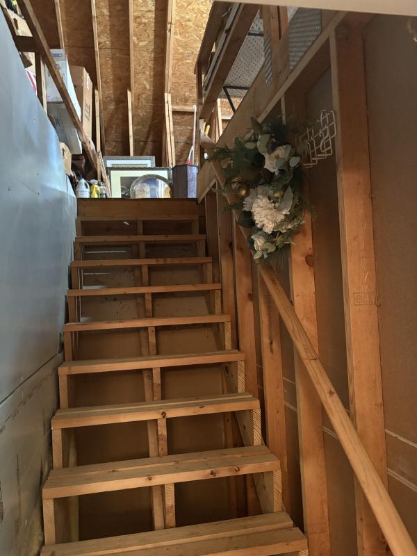 Sale Photo Thumbnail #89