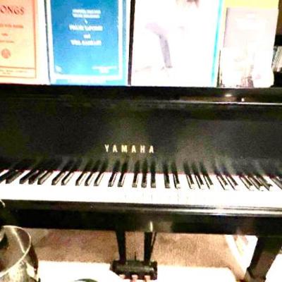 Yamaha baby grand piano