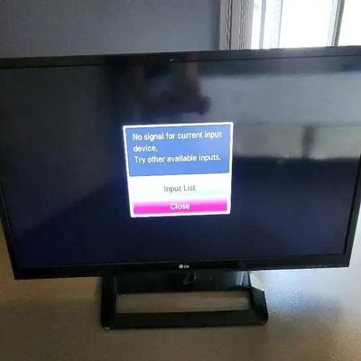 LG TV Television - Approx 42", With Standing Base & Remote 