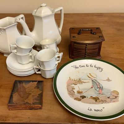 Adams Microtex Tea Set, Holly Hobby Decorative Plate