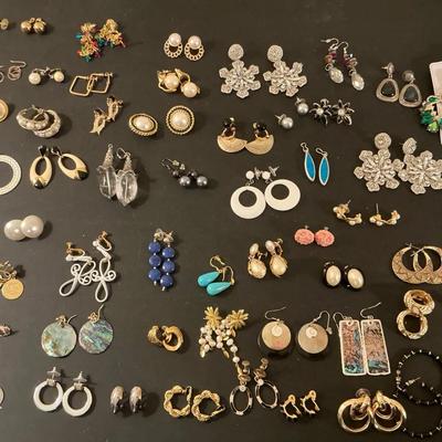 Large Costume Earring Lot Including Eye Candy 