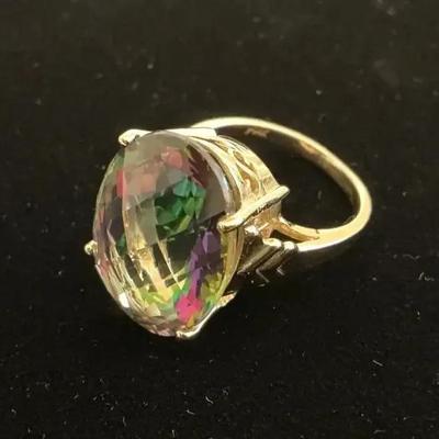 14k Gold Mystic Topaz Ring (Size 7) (10.40 Grams Total)