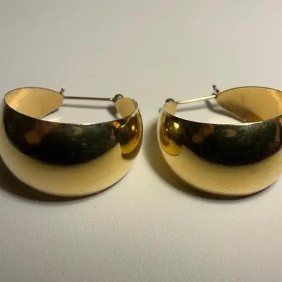 14k Gold Wide Hoop Earrings (5.33 Grams)