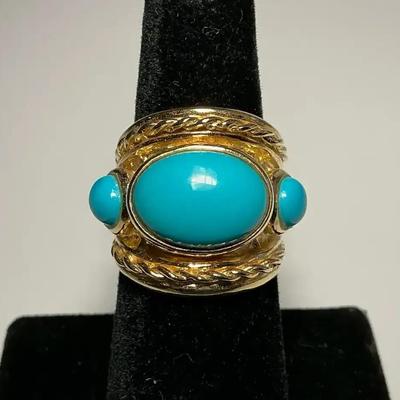 14k Gold Persian Turquoise Cabochon Ring (10.97 Grams Total) (Size 7)