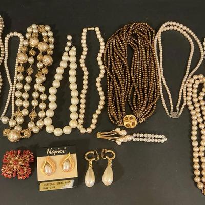 Vintage Pearl Style Costume Jewelry 