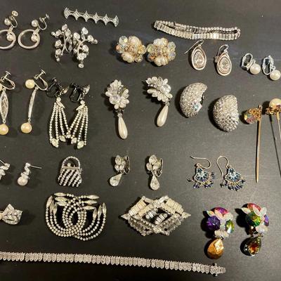 Vintage Costume Jewelry With Gems And Rhinestones 
