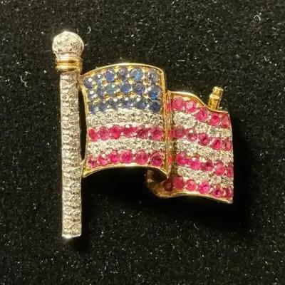 18k Gold Diamond Sapphire Ruby American Flag Pin Pavé-Set (3.84 Grams)