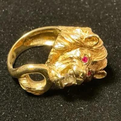 18k Gold Diamond & Ruby Lion Ring (Size 6.5) (16 Grams)