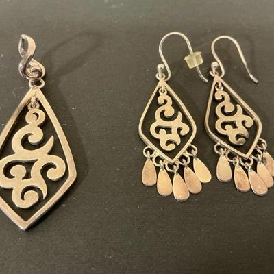 Sterling Silver Silpada Chandelier Earrings And Pendant 