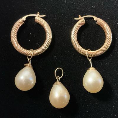 14k Gold Pearl Hoop Earrings (Hoops 2.29 Grams)