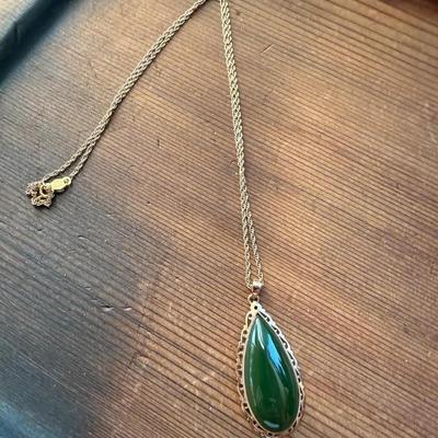 14k Gold With Jade Style Pendant 18” Chain