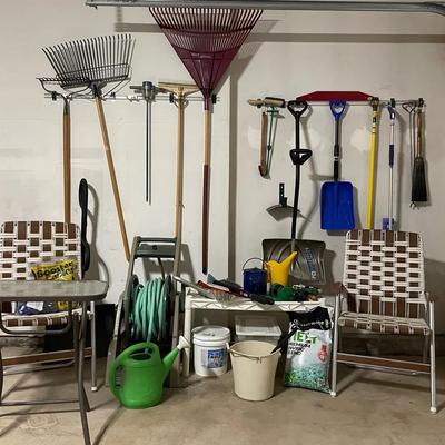 Glad To Be Gardening 