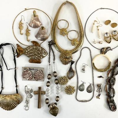 Sale Photo Thumbnail #129