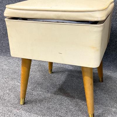 Sale Photo Thumbnail #596