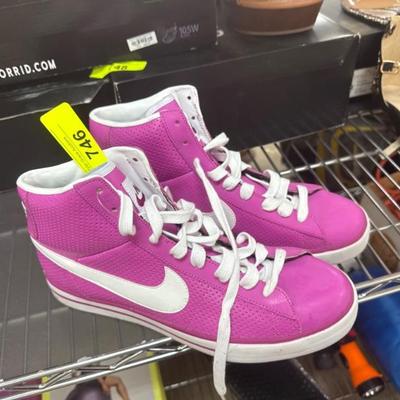 Sale Photo Thumbnail #282