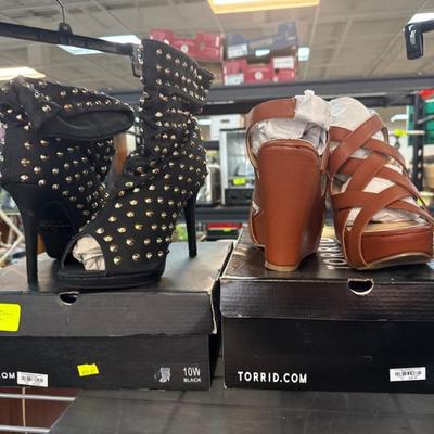 Sale Photo Thumbnail #3