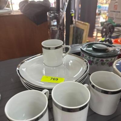 Sale Photo Thumbnail #305