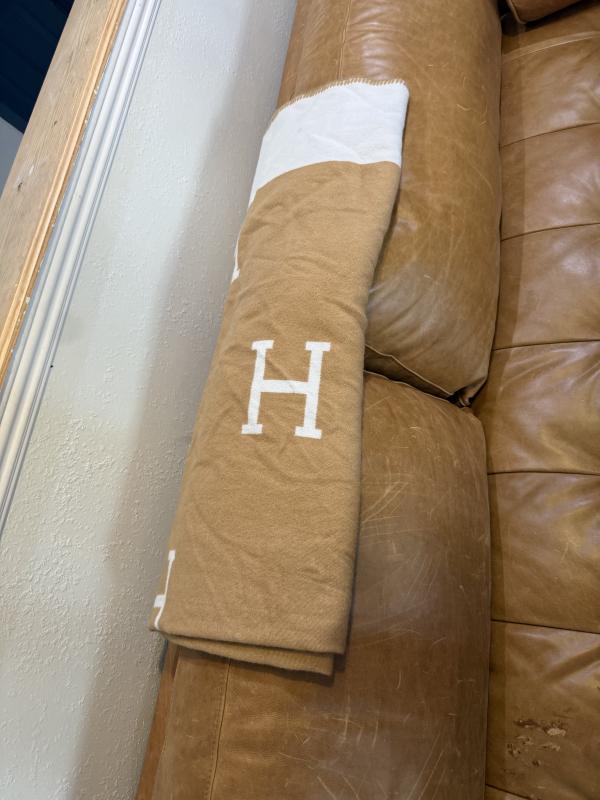 Sale Photo Thumbnail #360