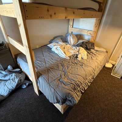 Sale Photo Thumbnail #313