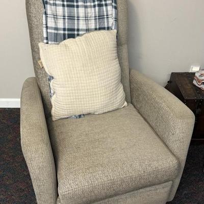 Sale Photo Thumbnail #329