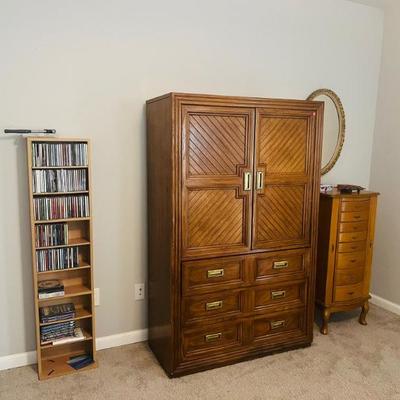 Sale Photo Thumbnail #8: Mid Century Armoire in Bedroom