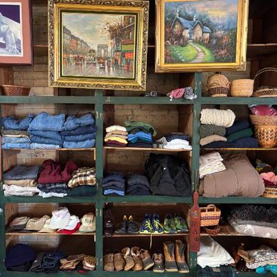 Sale Photo Thumbnail #97