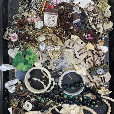 Sale Photo Thumbnail #731