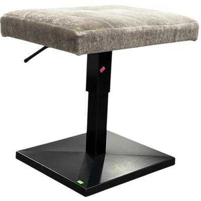 Sale Photo Thumbnail #586