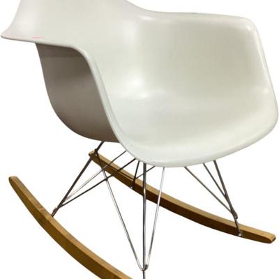 Sale Photo Thumbnail #686