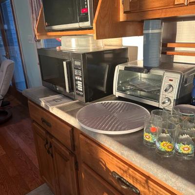 Sale Photo Thumbnail #3: 2 microwaves