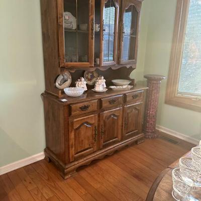 Sale Photo Thumbnail #38: Kincaid hutch