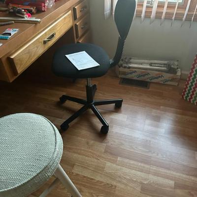 Sale Photo Thumbnail #99: steno chair