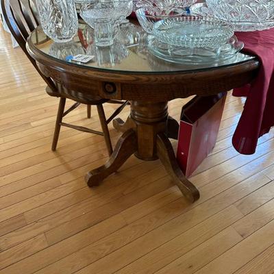 Nice small size kitchen table with glass top 