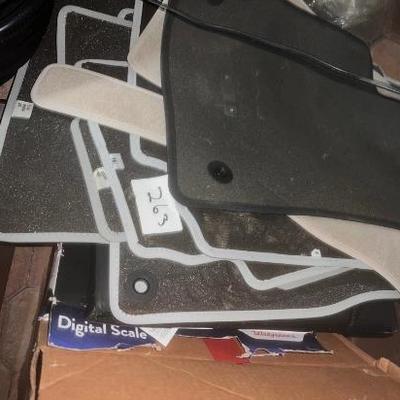 Sale Photo Thumbnail #253